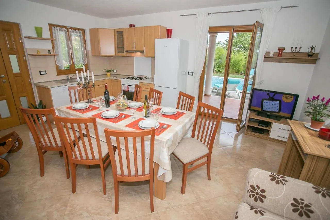 Pleasant Villa Valmonida With Pool, Sauna, Gym And Bbq Žminj